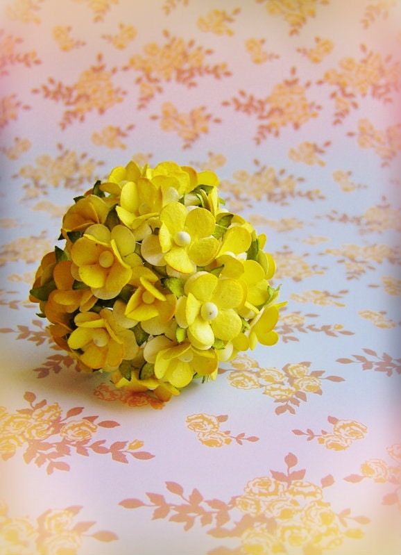 Saffron yellow Petite Primrose Vintage style roses bunch Millinery Flower Bouquet
