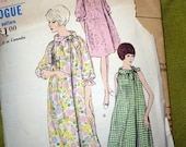 1960s Vintage Vogue Sewing Pattern - Robe - Tent Dress - Tie Collar - Vogue 6831