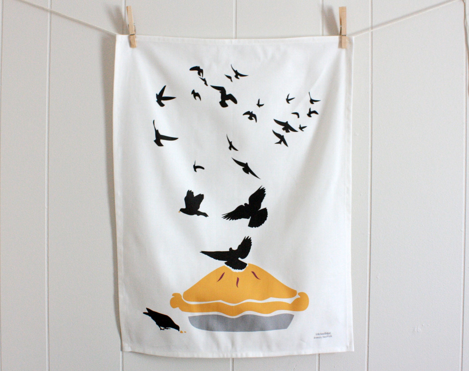 Linen Cotton Tea Towel - Blackbirds Baked in a Pie 18 x 24 inch - wickedmint