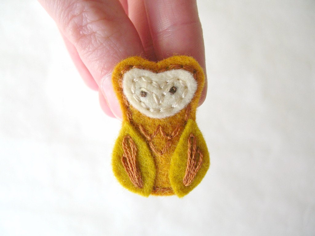 Wee Felt Owl Clip // Butterscotch Barrette // Embroidered Autumn Woodland Hair Accessory by OrdinaryMommy on Etsy