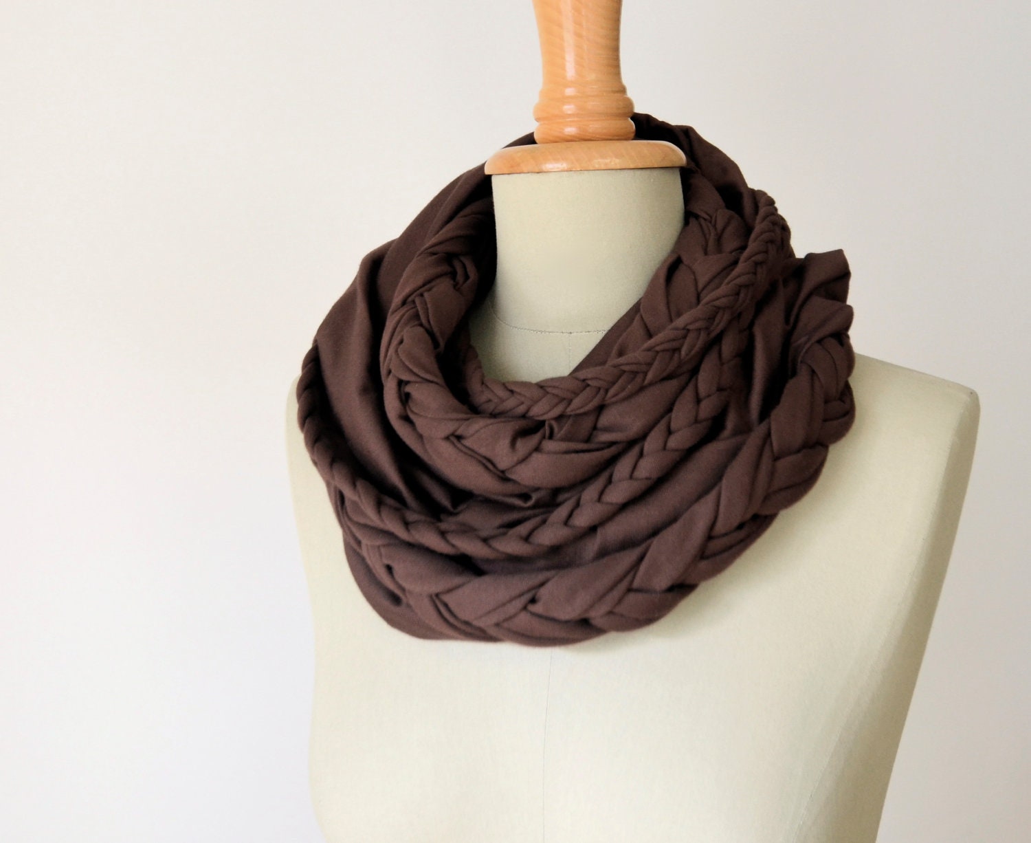 braided loop jersey in chocolate brown