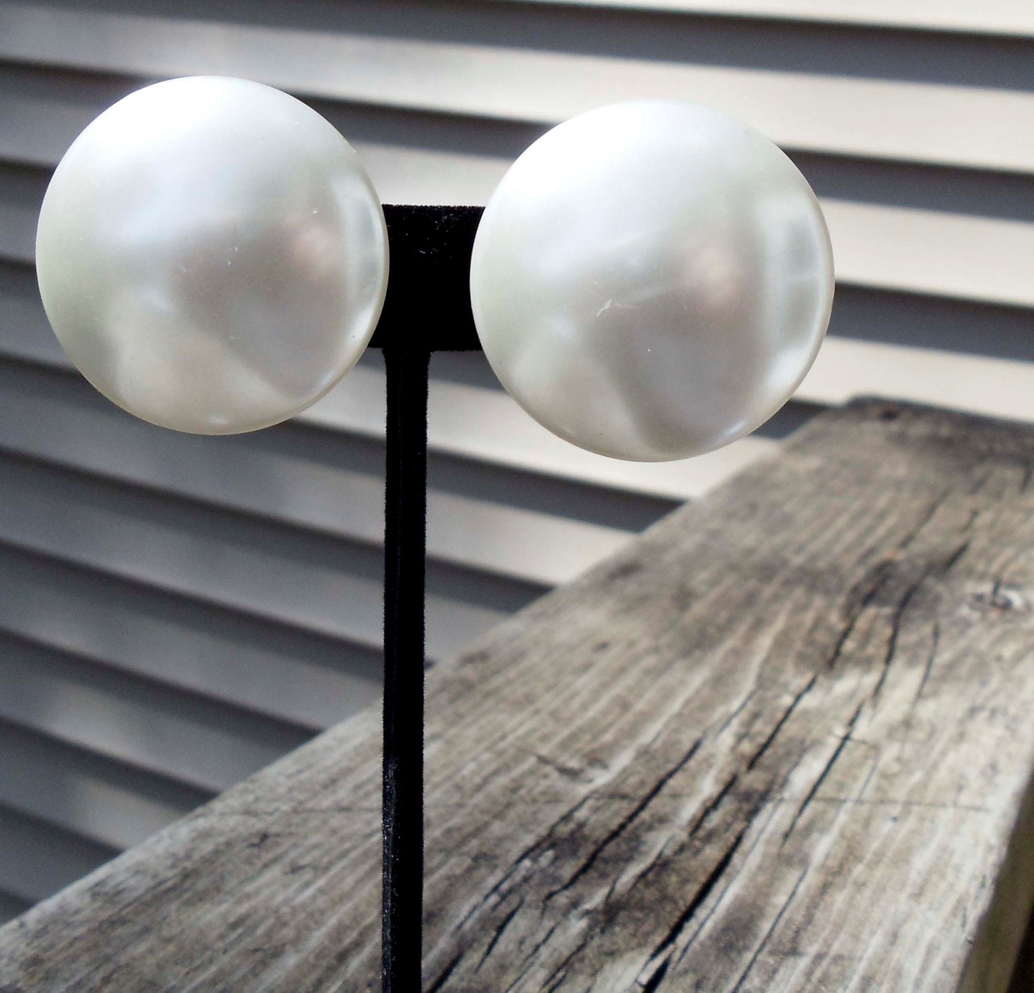 Summer Sale Vintage Coro Pearl disc Earrings clip on