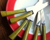 Vintage Green Avocado Bakelite Knives 30s 6 Stainless
