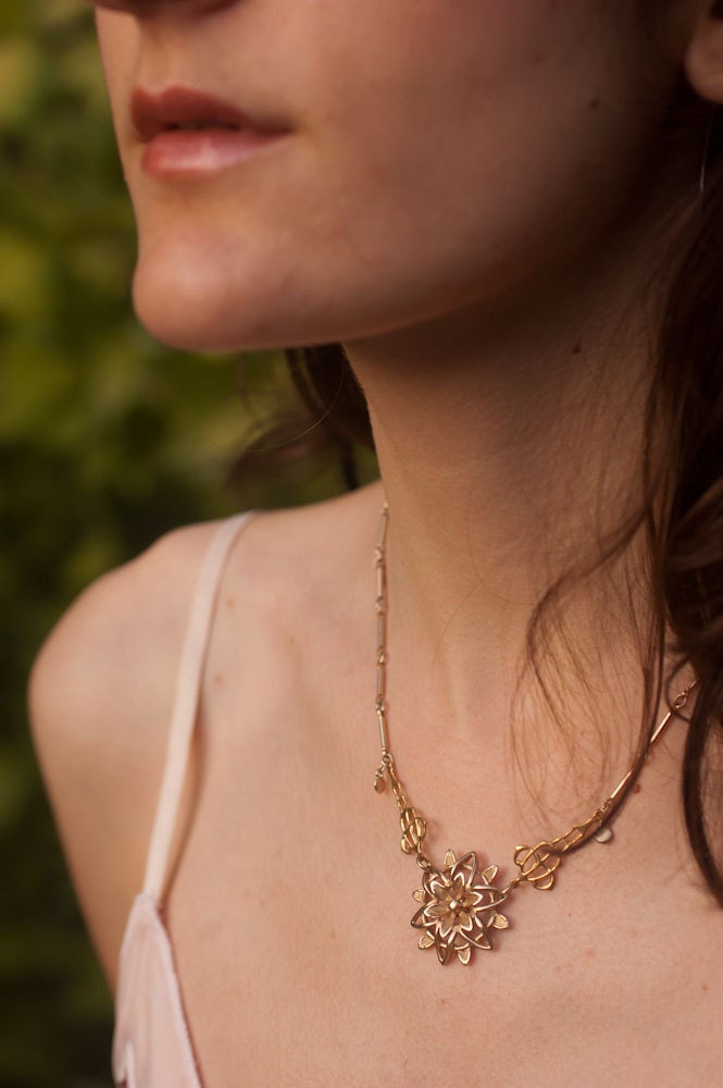 Necklace - Delicate Gold Chain with Filigree- Modern Vintage Bridal - Flower vine - One of a Kind - Art Deco