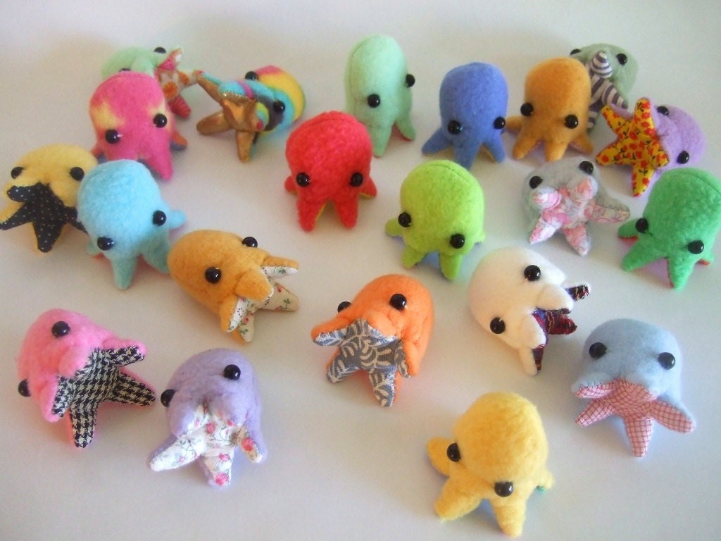 5 Random Surprise Little Baby Octopods