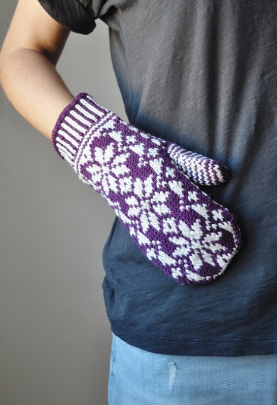 Purple Snowflake Wool Mittens