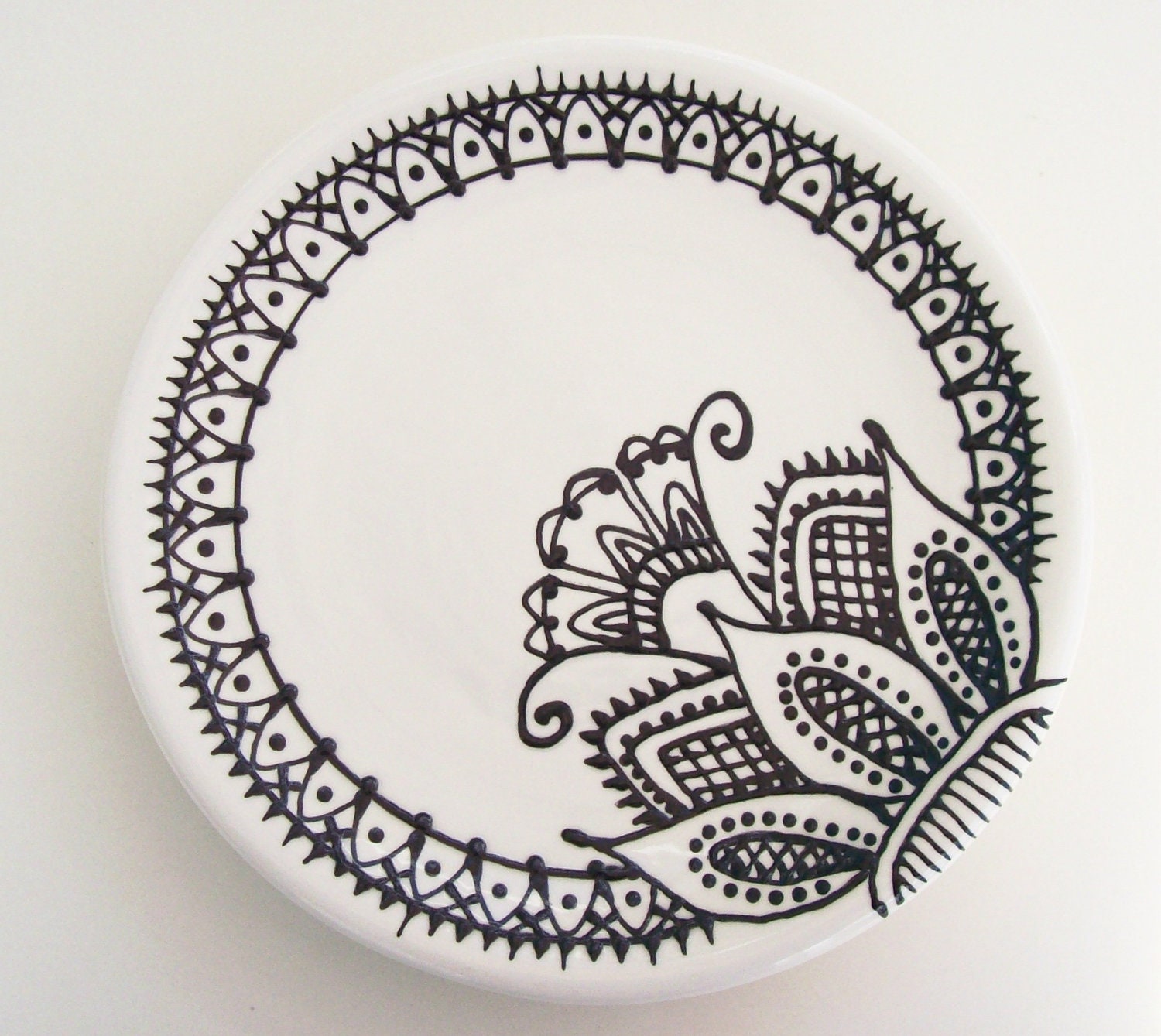 Henna Design Plate 8" Dia. - Ready to Ship