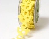 Felt Hens - Yellow - 1.5 Inchs - 1 Yards - May Arts
