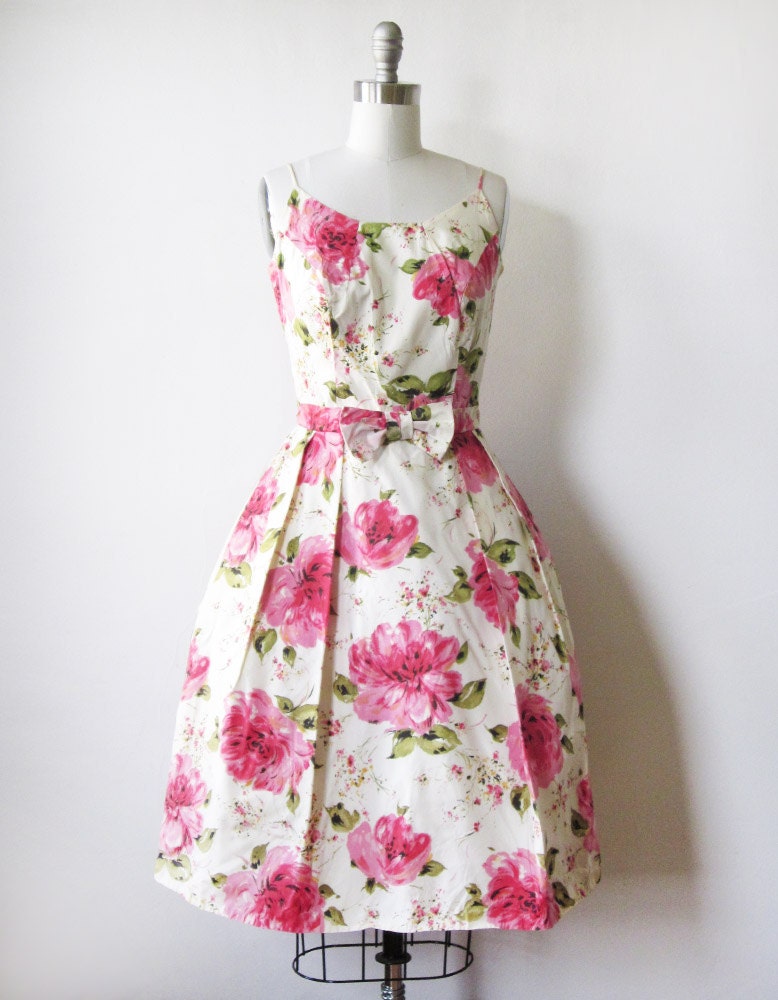 1950s dress / vintage 50s floral party dress / pink and white princess dress