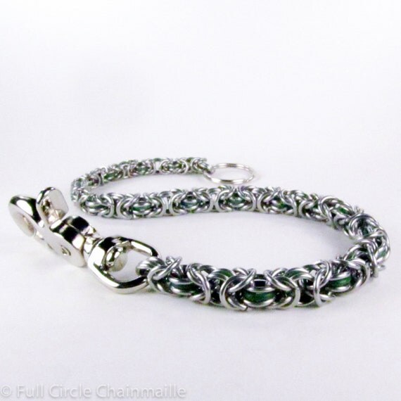 Green Chainmaille - Wallet Chain - Graduated Byzantine (Thick to Thin)