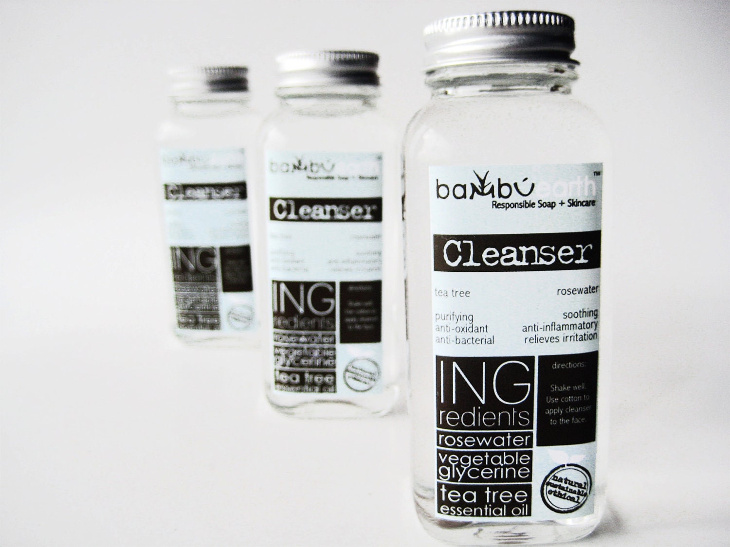 Cleanser : Tea Tree Facial Cleanser with Hydrating Rosewater