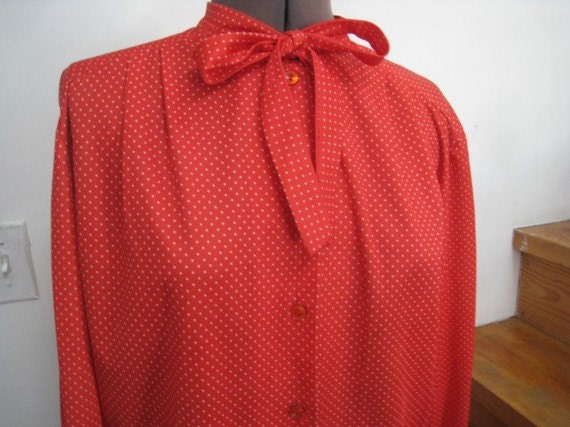 Vintage 1960s 1970s red polka dotted blouse with neck tie (XL)