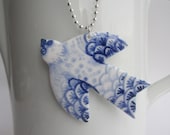 Bird - Handformed and handpainted porcelain Delft necklace