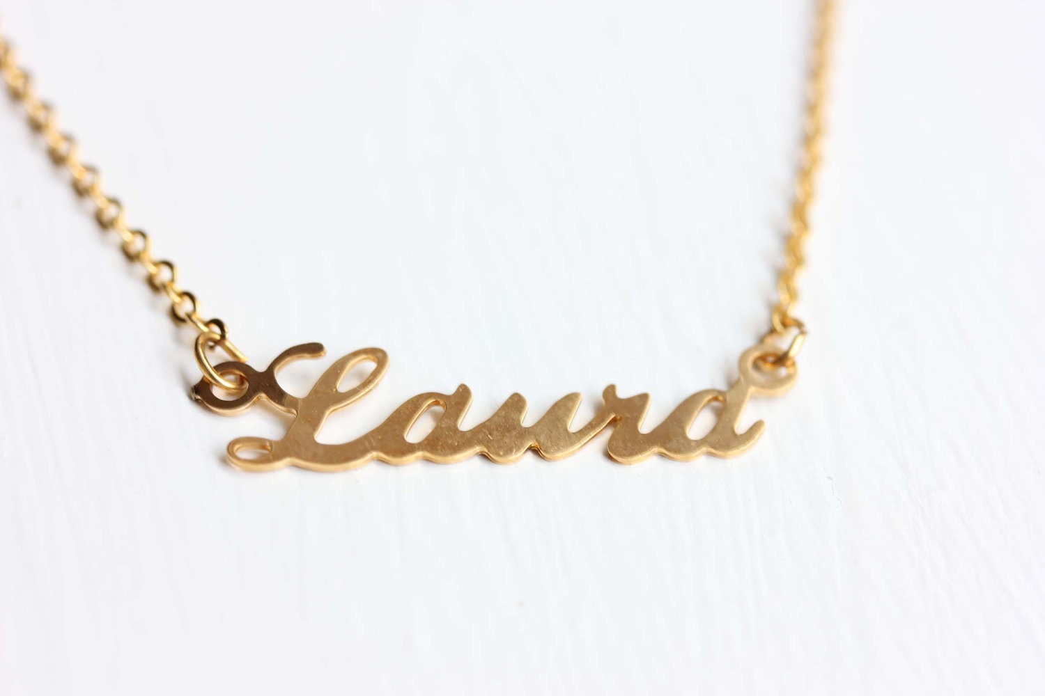 Vintage Name Necklace - Laura