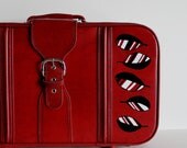 Tickle - VINTAGE burgundy SUIT CASE with hand painted feathers