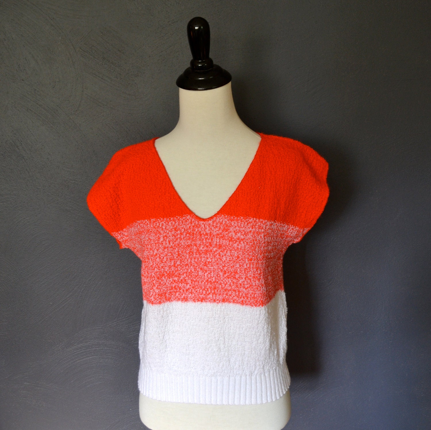 Vintage Red and White Colorblock Short Sleeve Sweater / size small to medium