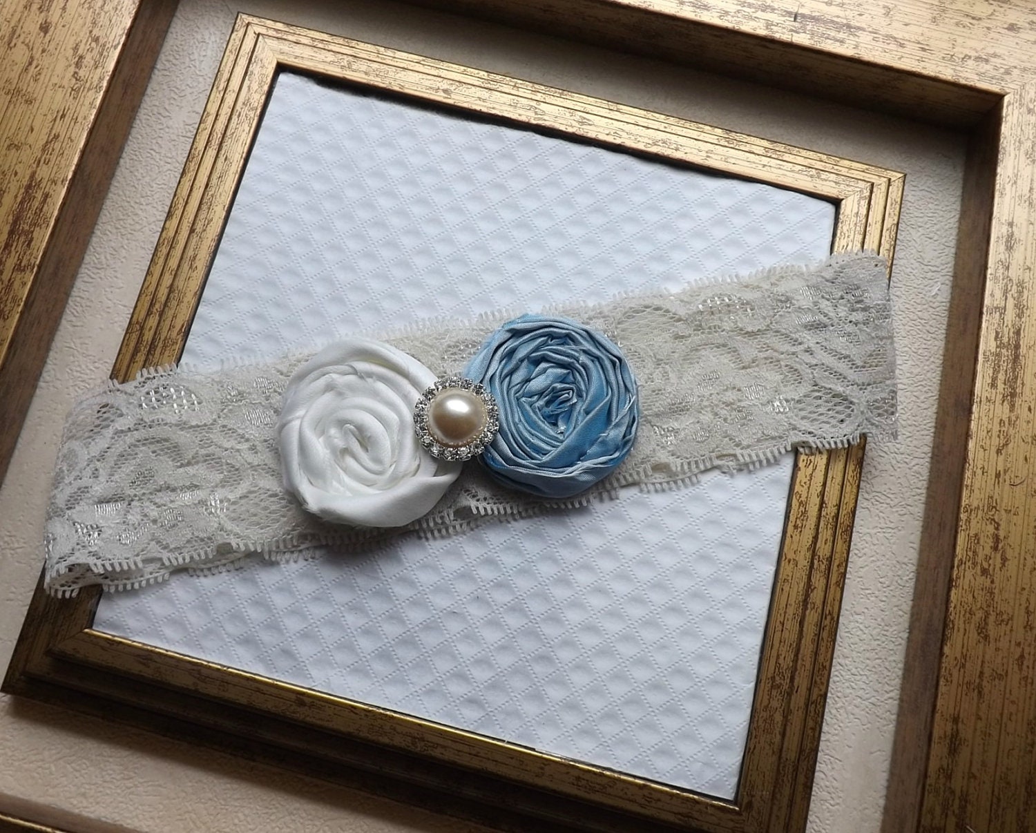 Wedding Garter / Cream Vintage Bridal Garter / Bridal Wedding Garter / Something Blue Garter
