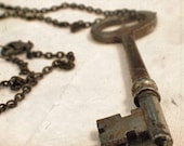 Vintage Key Necklace "Secret Garden" Antique Skeleton Key Jewelry - Steampunk Necklace - Victorian Gothic