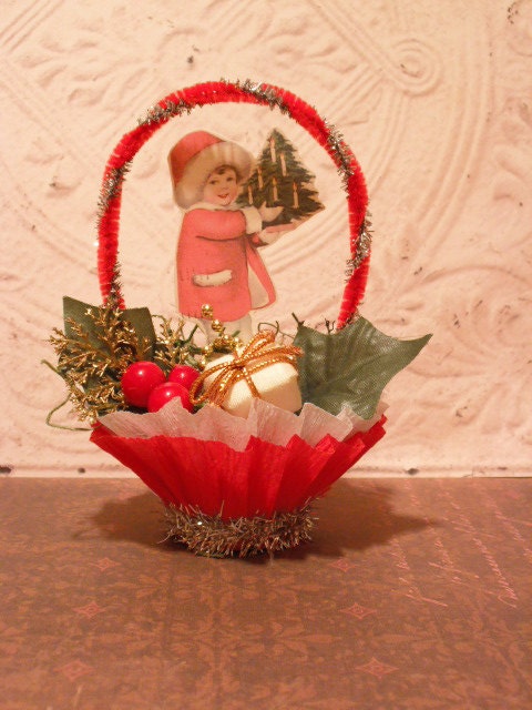 CHRISTMAS- Nut Cup - Candy Cup- Vintage Style