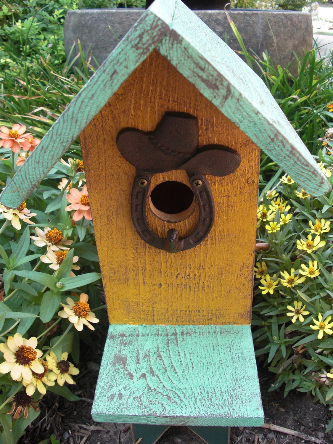 Birdhouse - Horseshoe Cowboy Hat
