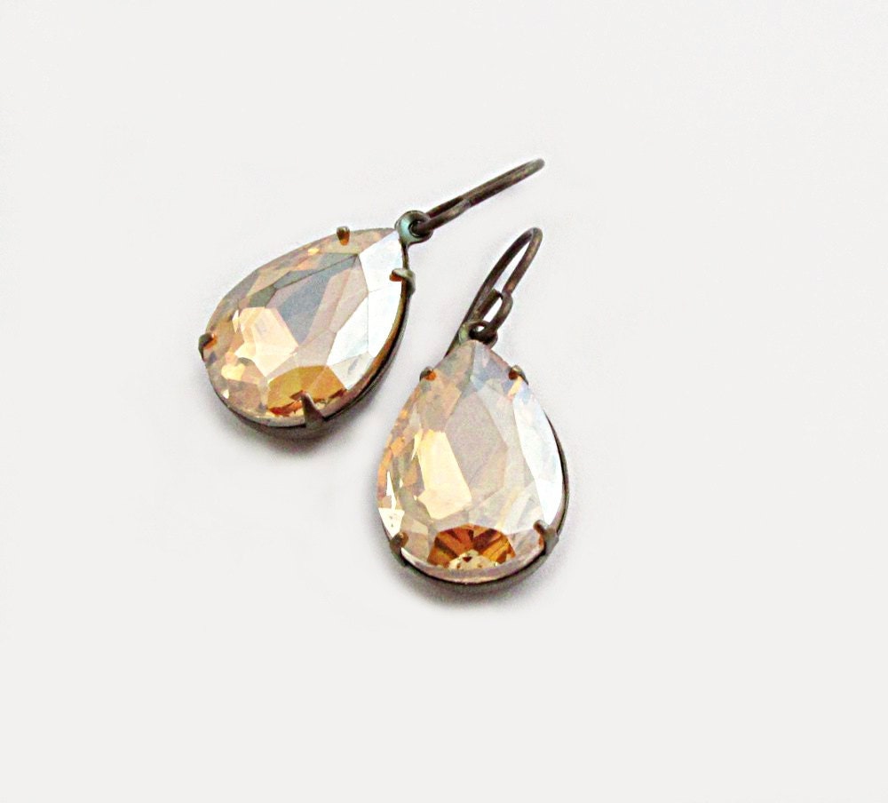 Light Colorado Topaz Rhinestone Earrings Golden Pear Rhinestone Earrings Gold Earrings Vintage Rhinestone Earrings - Vintage Sparkle
