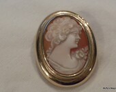 Woman Shell Cameo Brooch Pendant Heavy 14 Kt Gold Frame