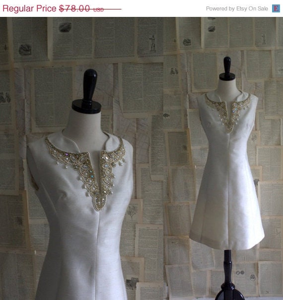 SALE Vintage 1960s Cocktail Dress 60s Silk Beaded Semi Formal Sleeveless Dress Womens Size Medium