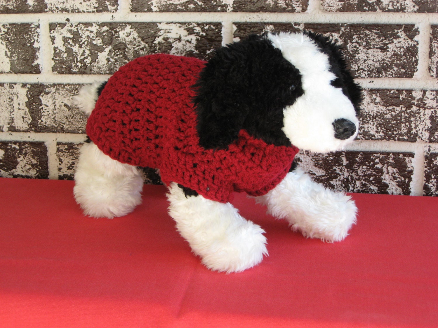 Dog sweater in burgundy, sizes XS, S