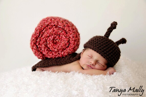 Snail Newborn Cape Prop