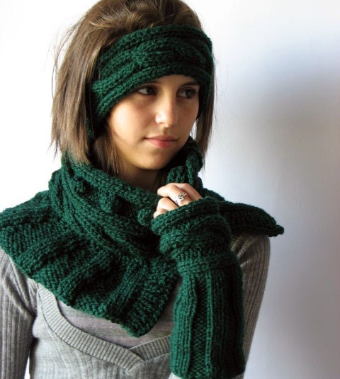 Hand Knitted Set of Dark Green Neck warmer, Head Warmer and Fingerless Pulse Warmer Emerald Green Autumn Winter MADE TO ORDER