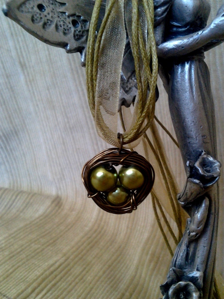 Olive Green and Brown bird nest pearl necklace