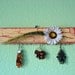 Earring holder - Daisy and Grass - Red & Yellow