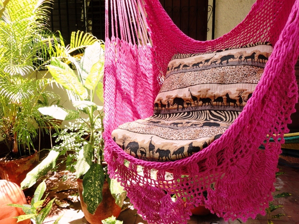 Fuchsia Sitting Hammock with Fringe, Hanging Chair Natural Cotton and Wood