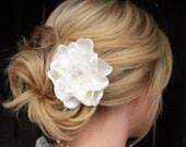 Bridal Hair Flower, Fascinator, Wedding Flower, Gardenia, Pearls, Hair Clip