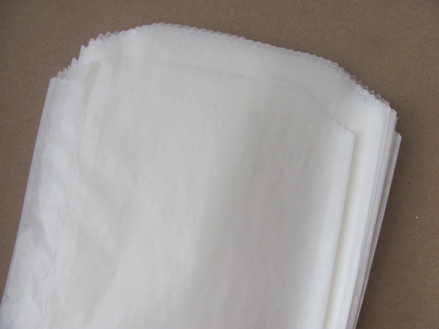 50 Glassine Bags - 4 3/4 x 6 3/4" Flat - 4.75 x 6.75" Medium 1/2 Lb Pound Favor Treat Bags - 8 oz Food Safe Translucent Packaging - size 12