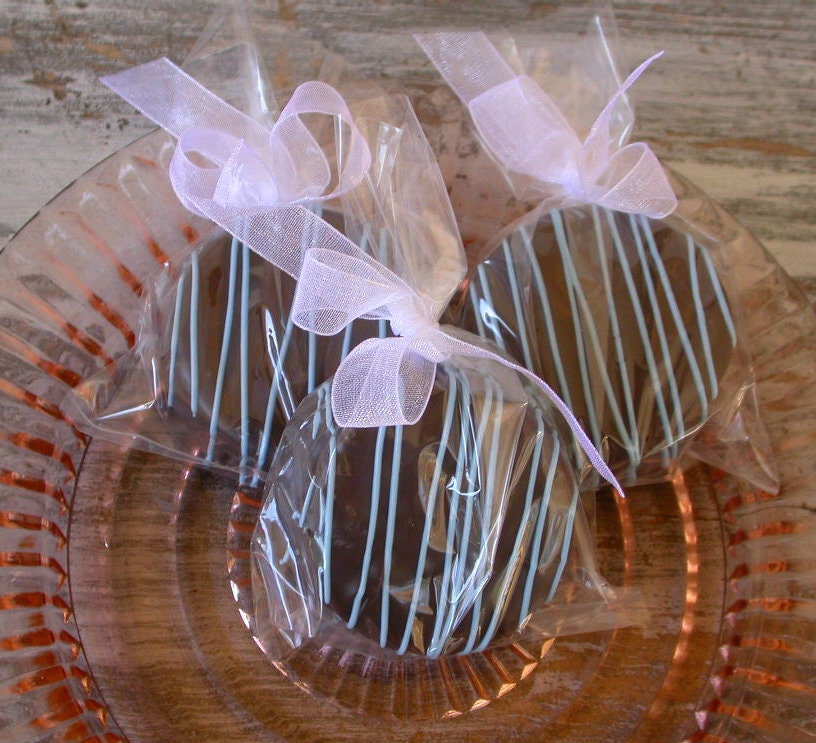 60 edible wedding cookie favors - Dipped Double Stuf Oreo Cookies for bridal showers, baby showers, birthday party favor