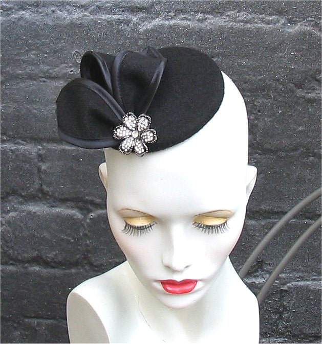 Black cocktail fascinator hat with diamonte flower