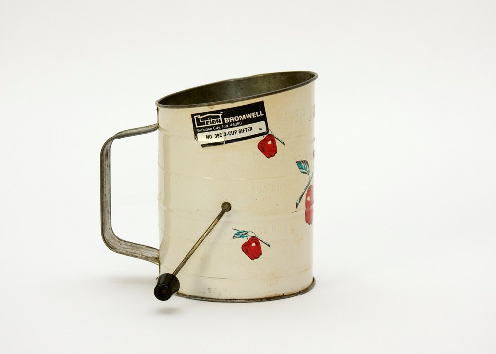 Flour Sifter - Bromwell, Apple, Vintage