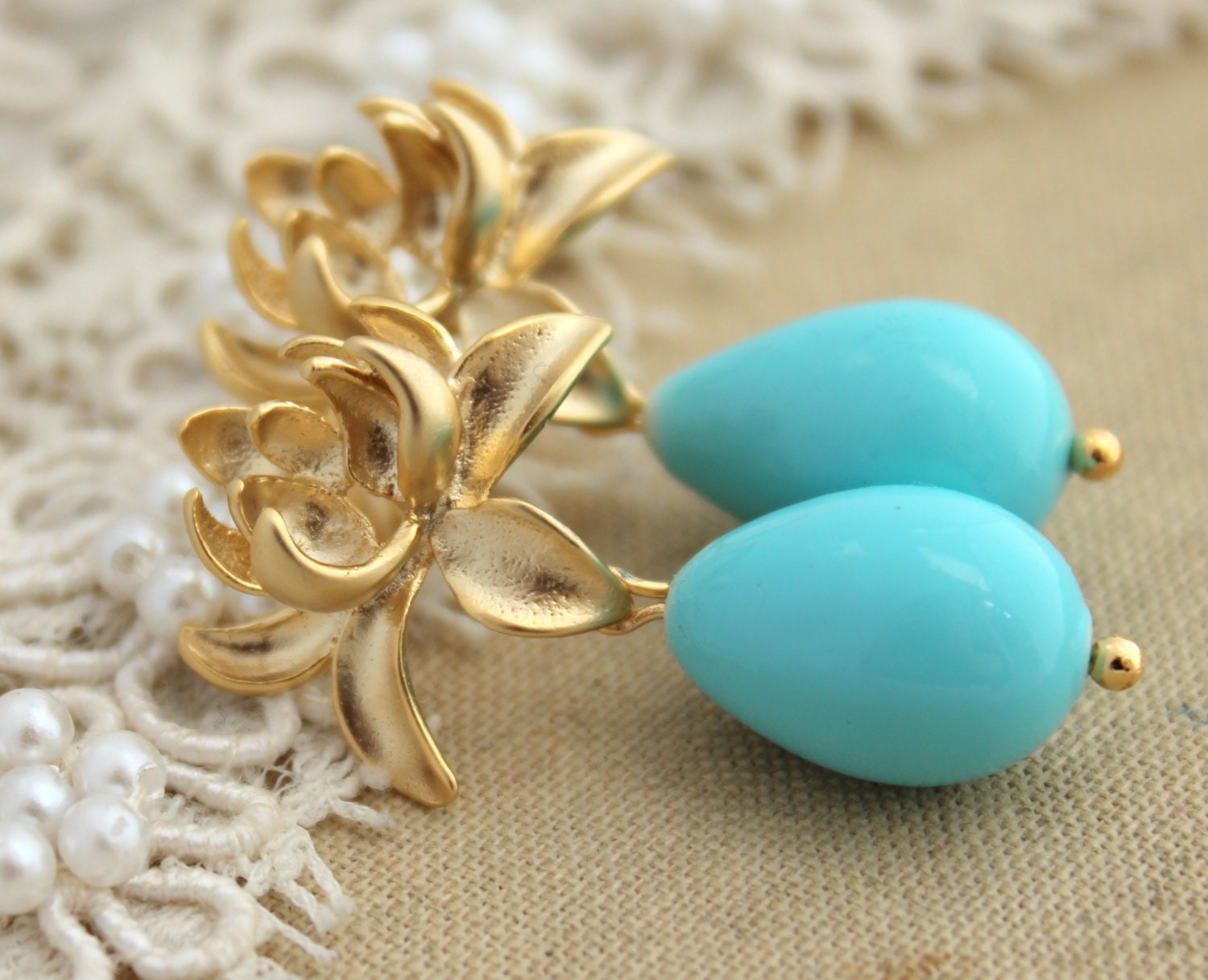 Blue Lotus Majorica Pearl jewelry  - 14K Gold  plated earrings with pearls.