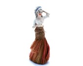 Vintage Porcelain Doll Whisk Broom Figurine 1930s
