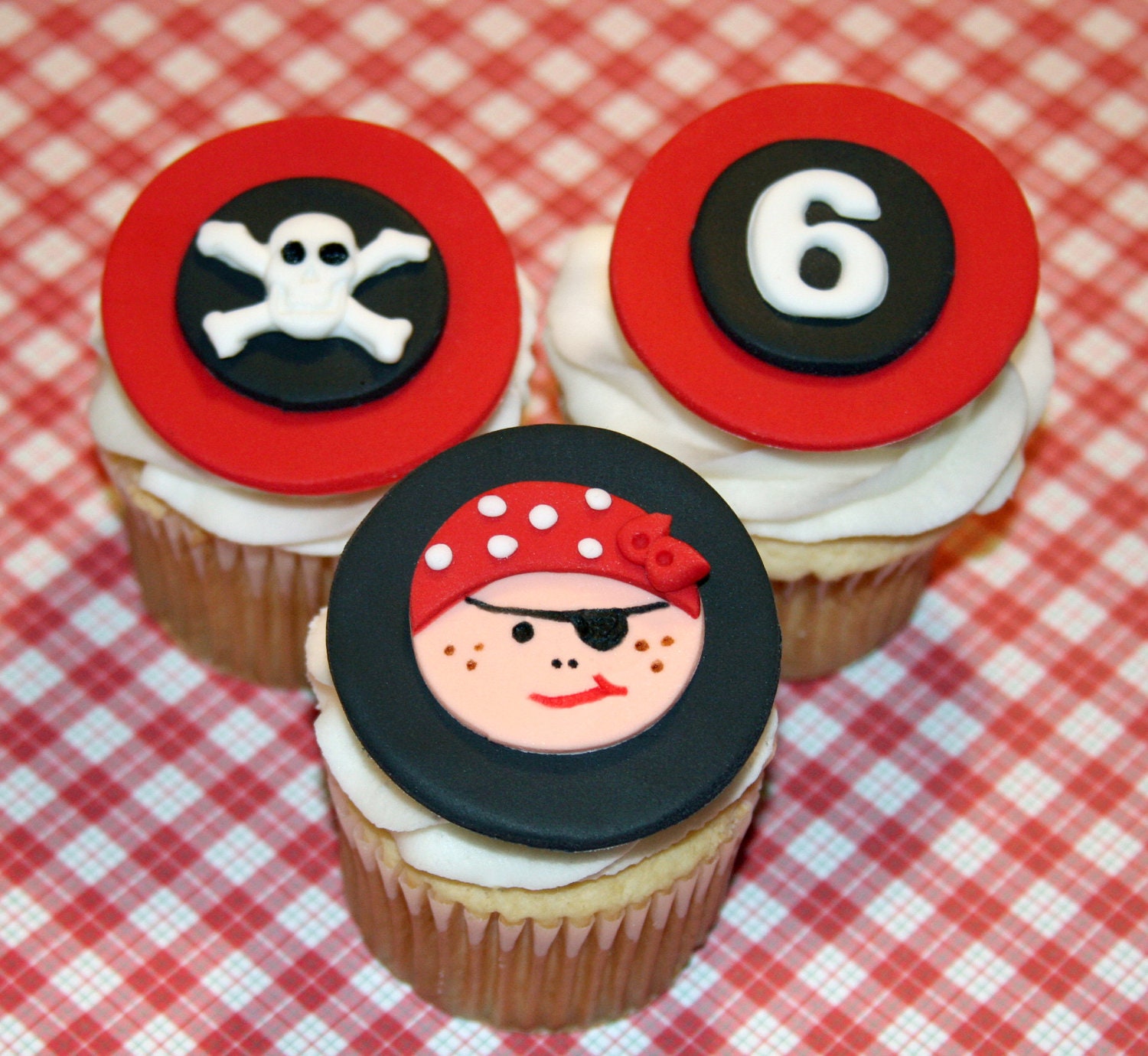 Fondant cupcake toppers Pirate Party