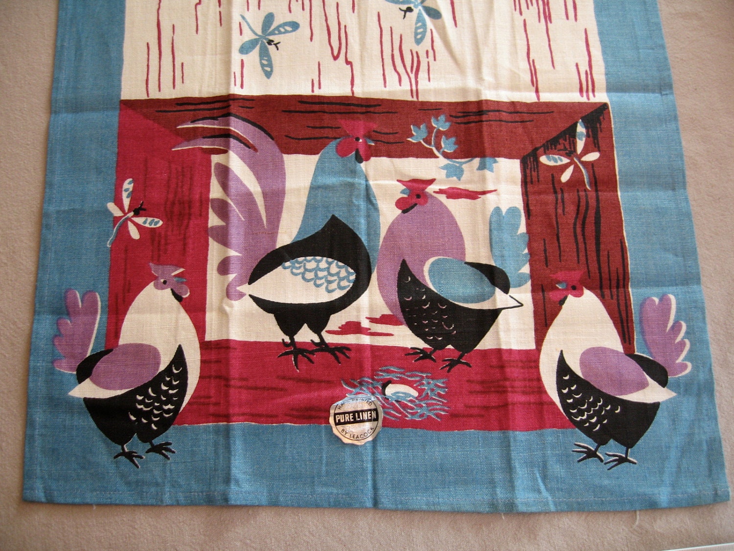 Rooster in the henhouse. Vtg Leacock linen towel, MWT. Excellent midcentury graphics.