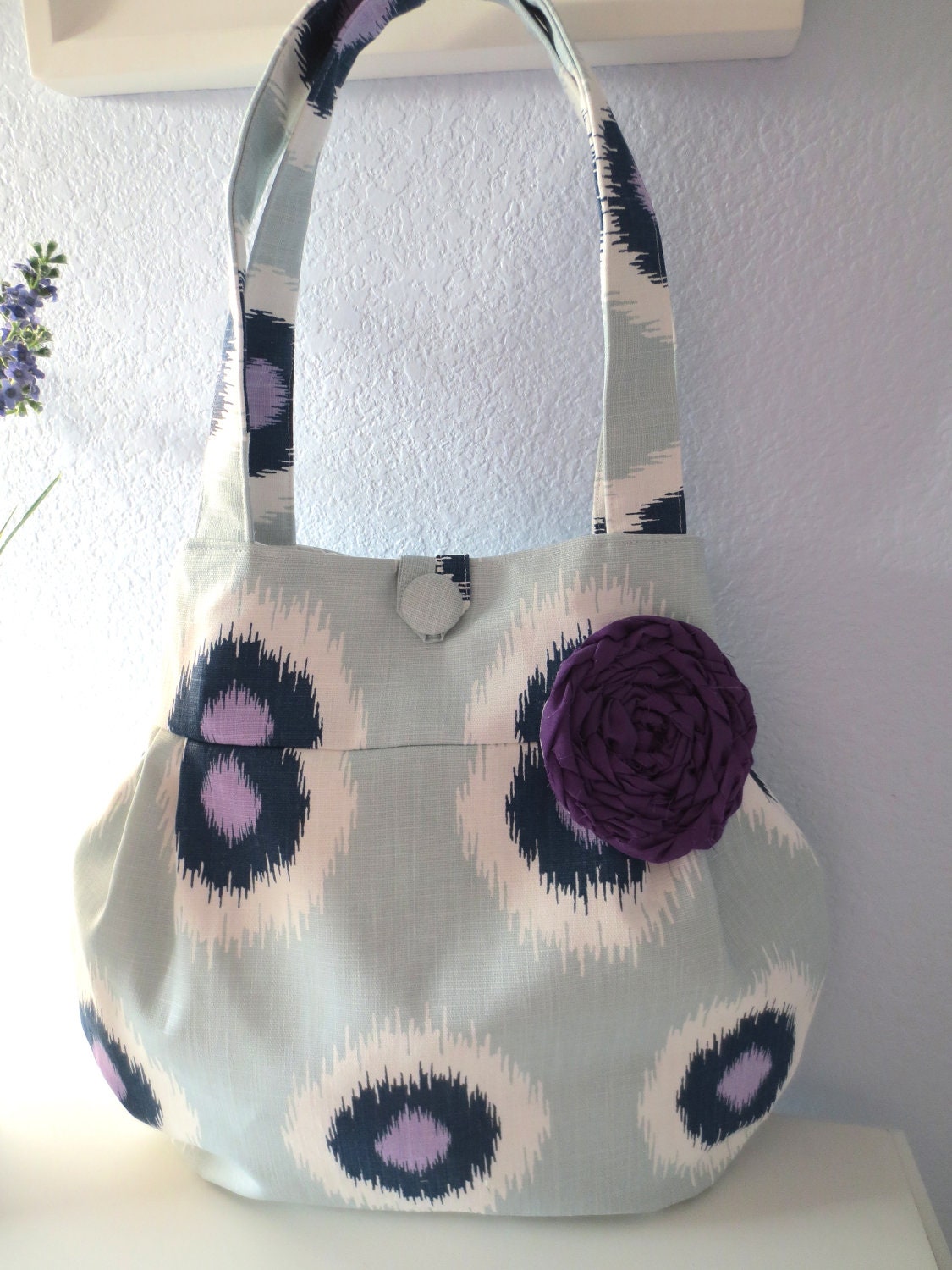 Lights over Leeland, Lily Bag