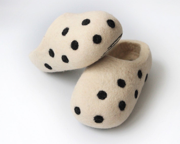 Felt Wool Slippers. .Natural White with Black Polka Dots