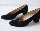 Vintage Mila Paoli black suede square heel pumps