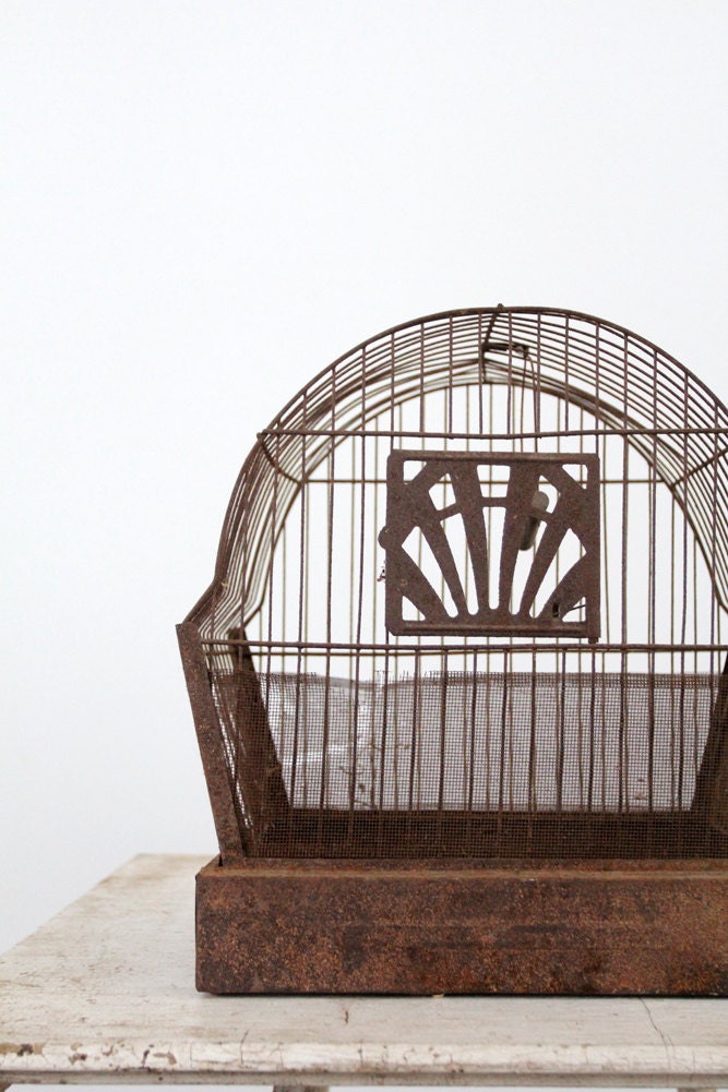 Antique Birdcage / Rusted Metal Bird Cage
