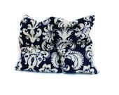 Medium hot cold pack heat pack in navy paisley