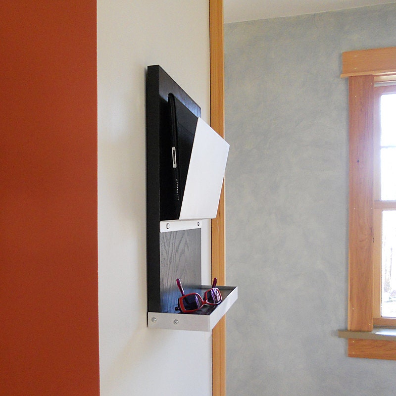 wall organizer iSTORAGE: iphone ipad storage wall mount