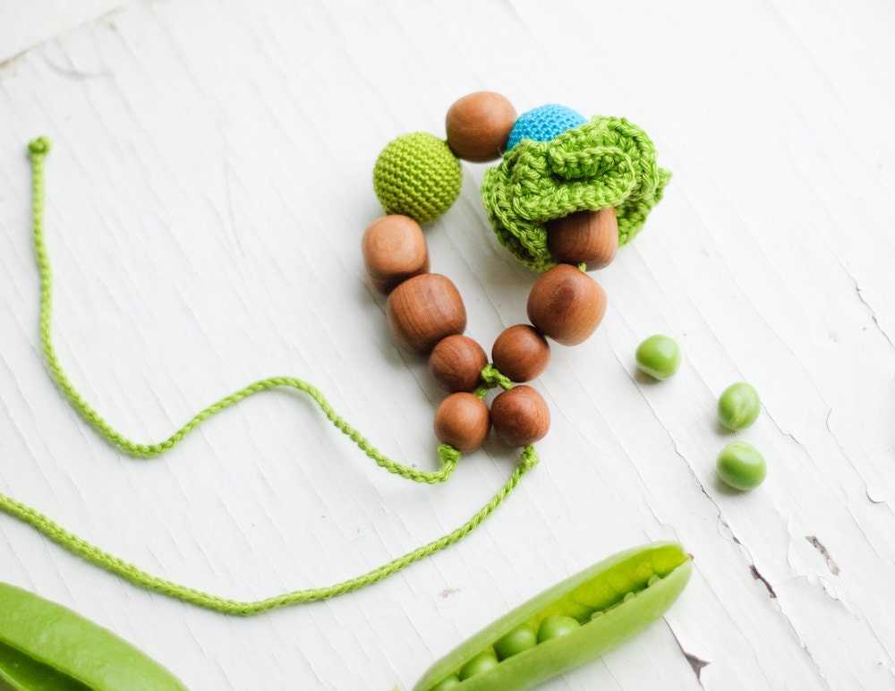 Long-Tailed Wooden Teething Ring - Baby Teething Toy in apple green & turquoise