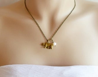 Polar Bear Necklace,Antique Brass Bear Pendant,Bear Charm Necklace,Animal Jewelry,Wildlife,Polar Bear,Alaska,Woodland Animal,Pearl